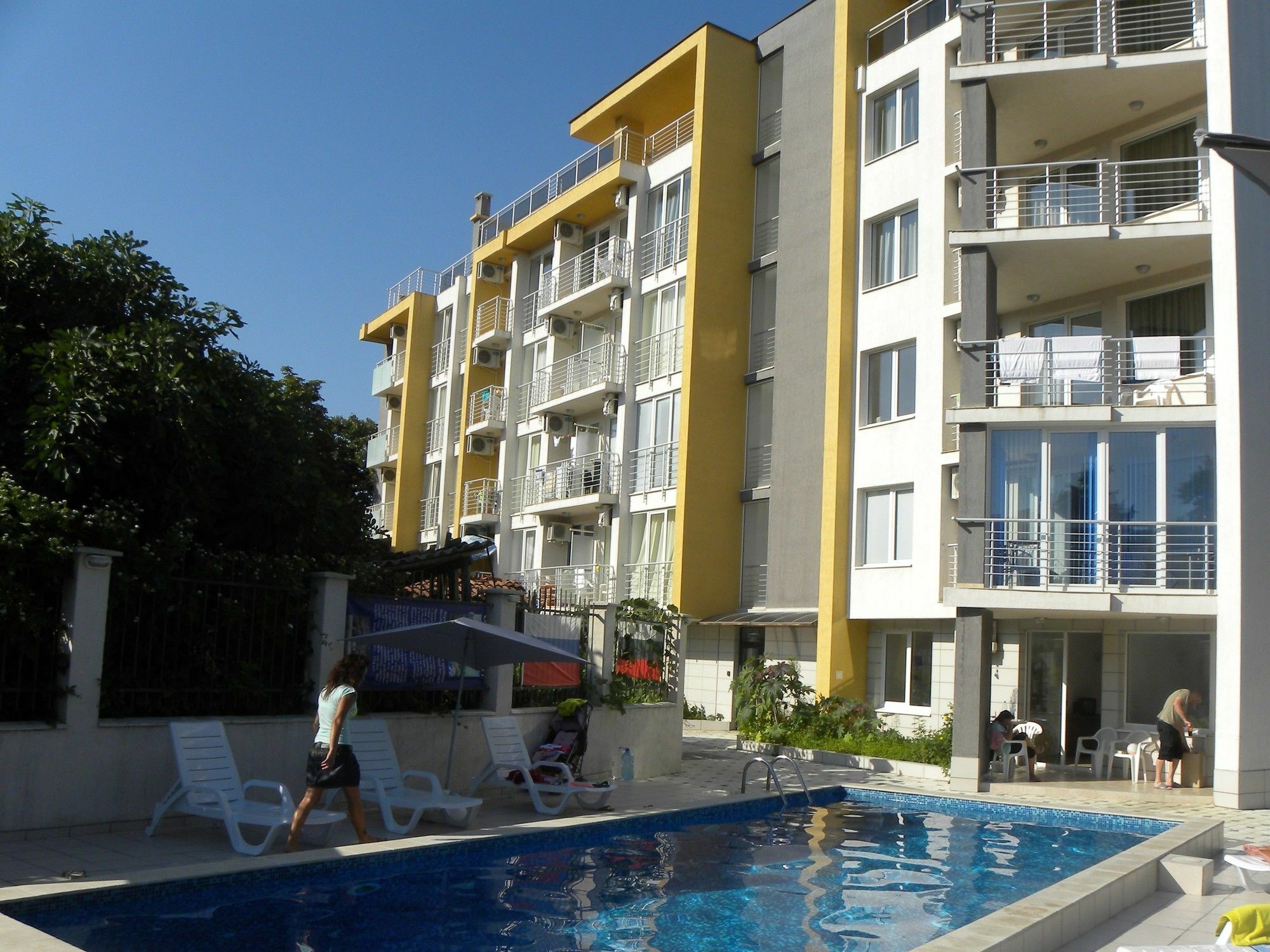 Apartcomplex New Tawn Обзор Екстер'єр фото